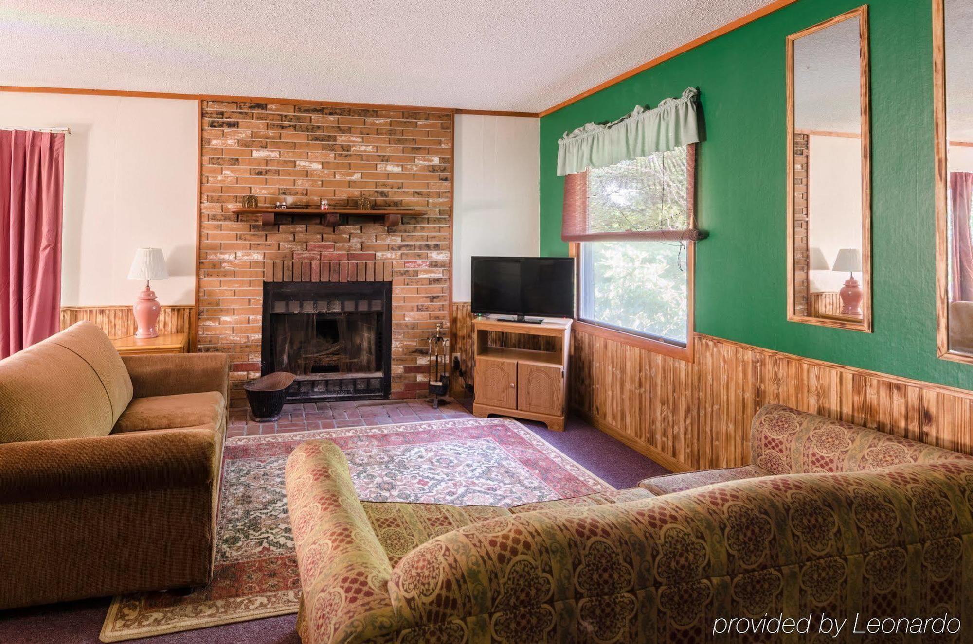 Highland Hills Motel & Cabins Boone Kültér fotó